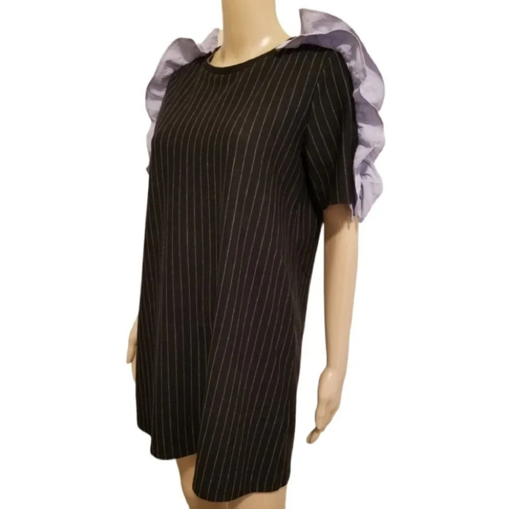 Oversize Pinstripe Lavender Ruffle-Shoulder Dress by ZARA - Picture 3 of 7